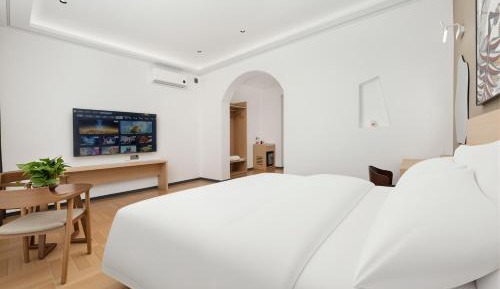 Deluxe Double Room with Bath