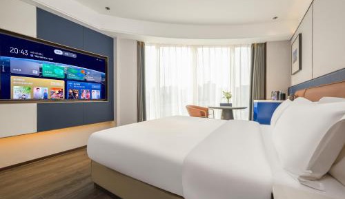 Quiet Double Room without Window