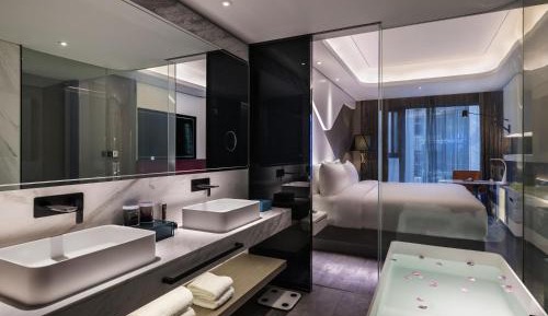 Deluxe King Room - Garden side