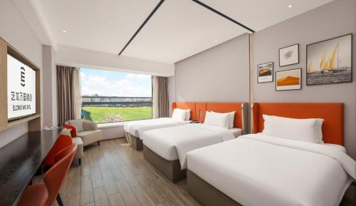 Executive Triple Room