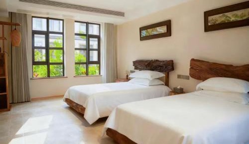 Superior Twin Room with Garden View