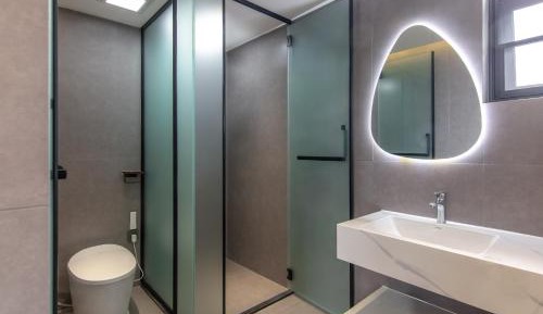 Queen Suite