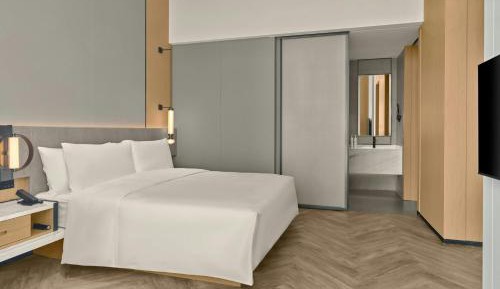 AC One-Bedroom King Suite with City View
