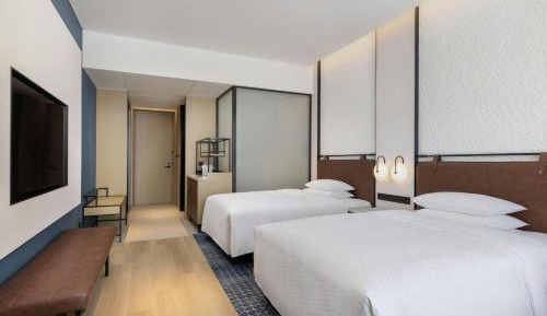 Standard Double Room with Two Double Beds and City View