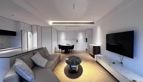 Deluxe Studio