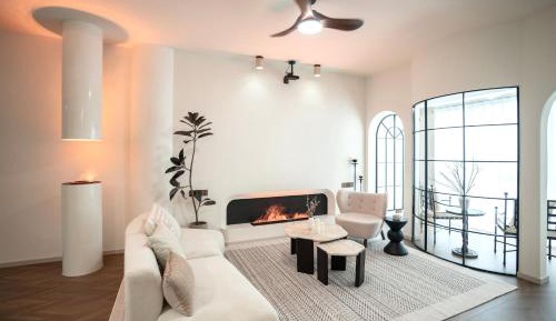 Three-Bedroom Premium Apartment with Resort View