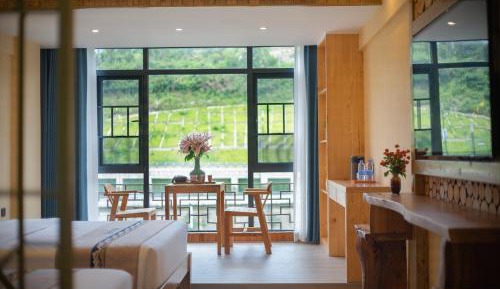 Twin Room with Mountain View