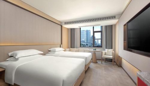 Business Twin Room - Non-Smoking