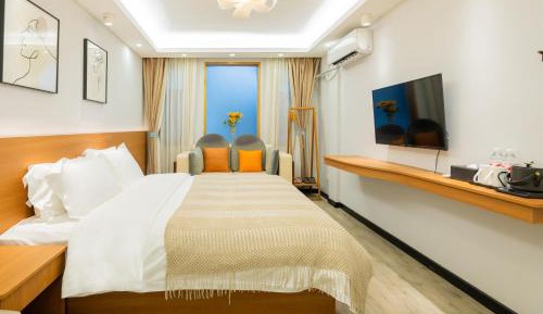 Double Room with Shared Bathroom
