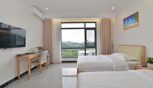 Double Room with Mountain View