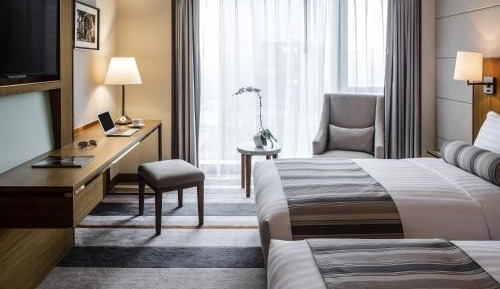 Premium Superior Twin Room with City View