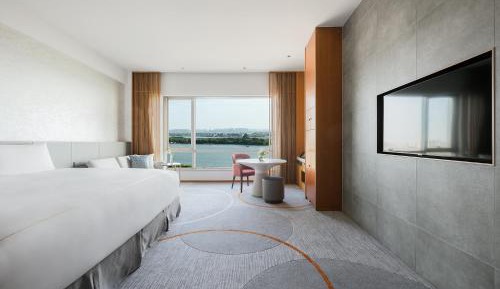 Premium King Room with View - High Floor