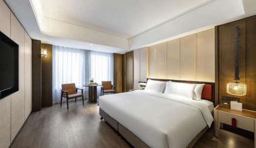 Premier King Room