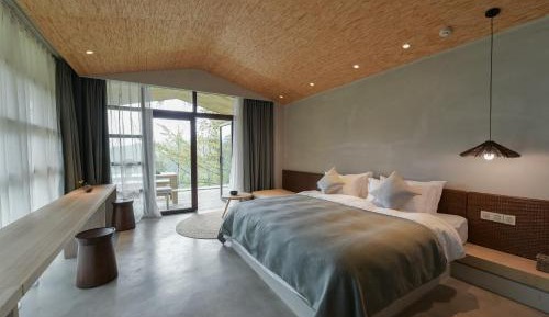 Deluxe Double Room with Bath