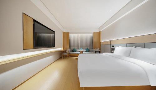 Business Queen Room