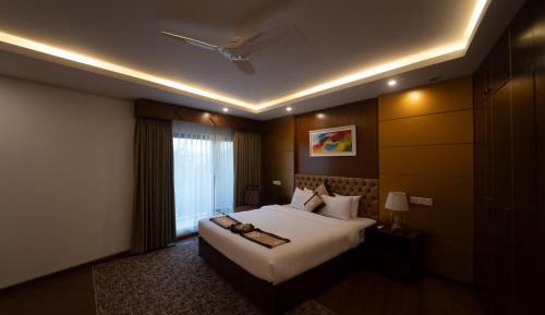 Superior Deluxe Double or Twin Room 