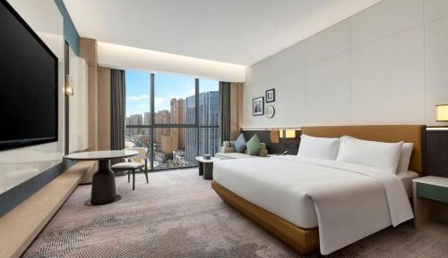 Deluxe King Room - Non-Smoking