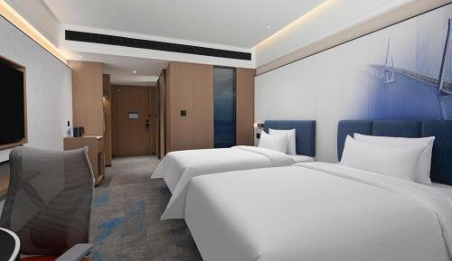 Twin Room with Shower