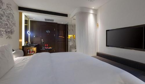 Double or Twin Room with Private Bathroom