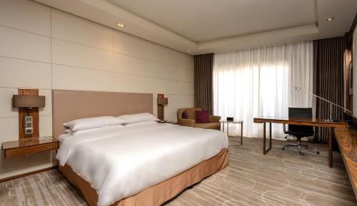 Standard King Room