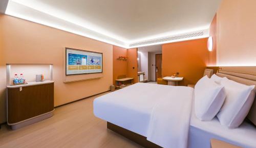 Business King Room