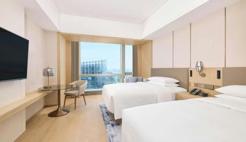 Classic Double Room with Two Double Beds and Sea View
