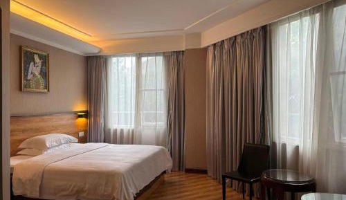 Superior Queen Room