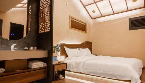 King Room with Garden View