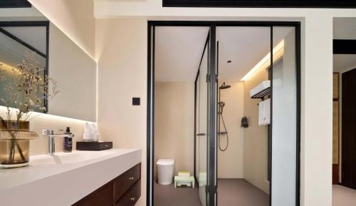 Deluxe Family Suite