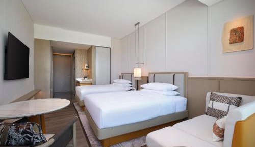 Premier Room with Two Twin Beds