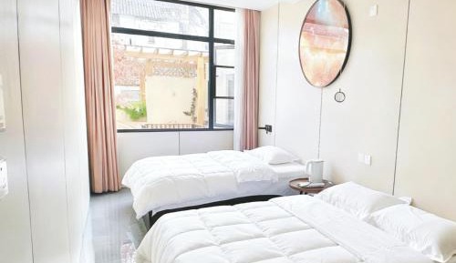 Double or Twin Room with Shower