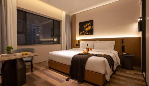 Deluxe Suite with Spa Bath