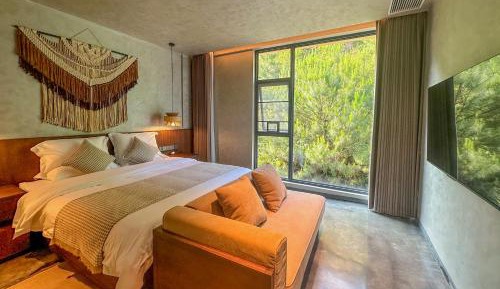 Suite with Balcony