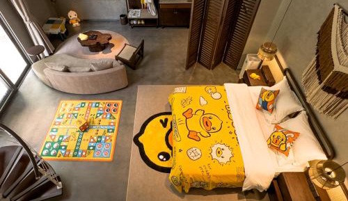 Deluxe Family Room