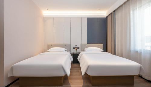 Twin Room with City View