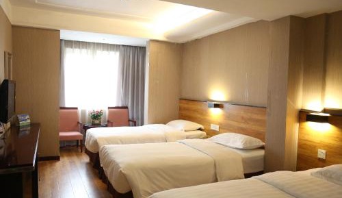 Comfort Triple Room