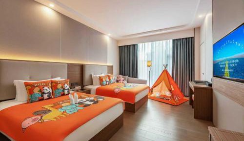Two-Bedroom Suite