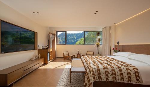 Queen Room with Balcony
