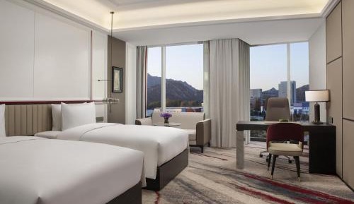 Movenpick Superior Twin Room
