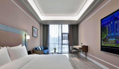 Superior King Room