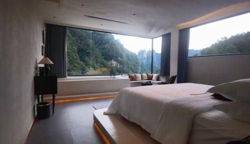 King Room with Spa Bath