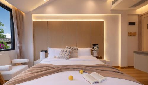 Deluxe Family Suite