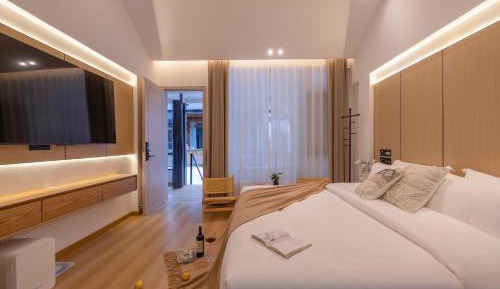Superior King Room