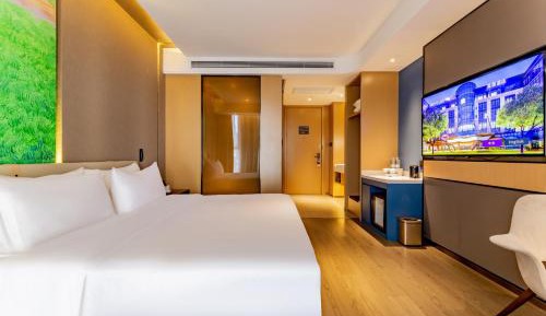 Standard King Room