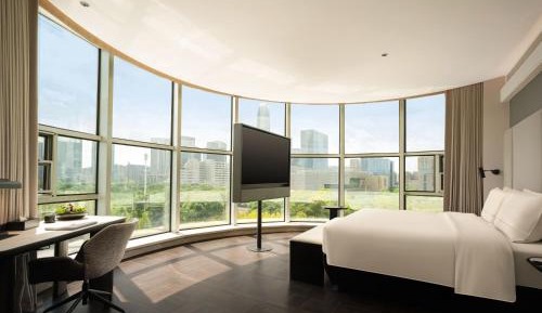Premium King Room with City View