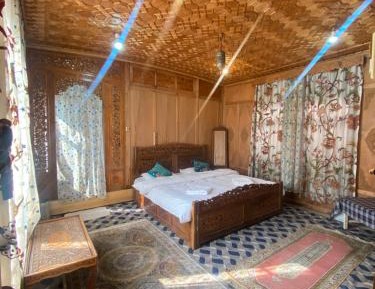 Double Room with Lake View