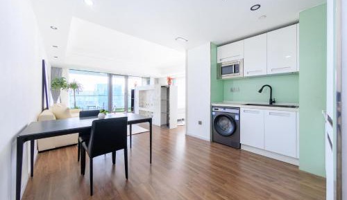 One-Bedroom Apartment with Terrace