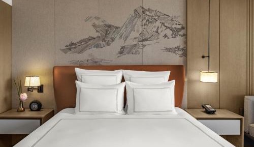 Swiss Grand Executive King Room with Lounge Access