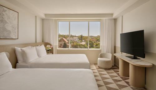 Classic Room with Two Double Beds and View
