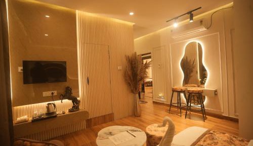 Queen Room with Balcony